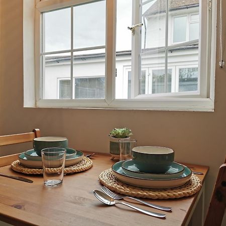 Cosy Studio In Havant! Near A3 And Staunton Country Park ภายนอก รูปภาพ